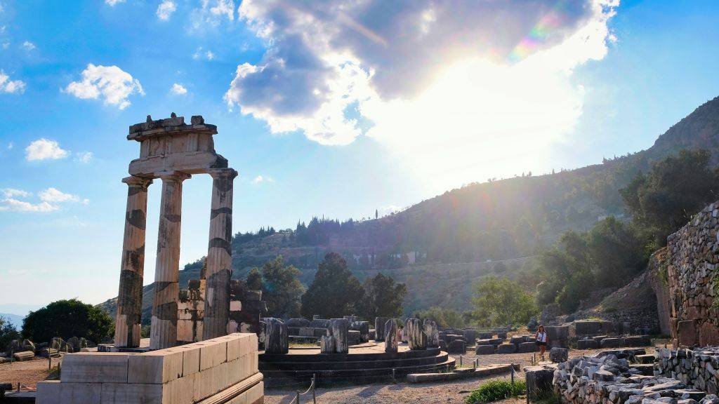Delphi Athena Tempel West